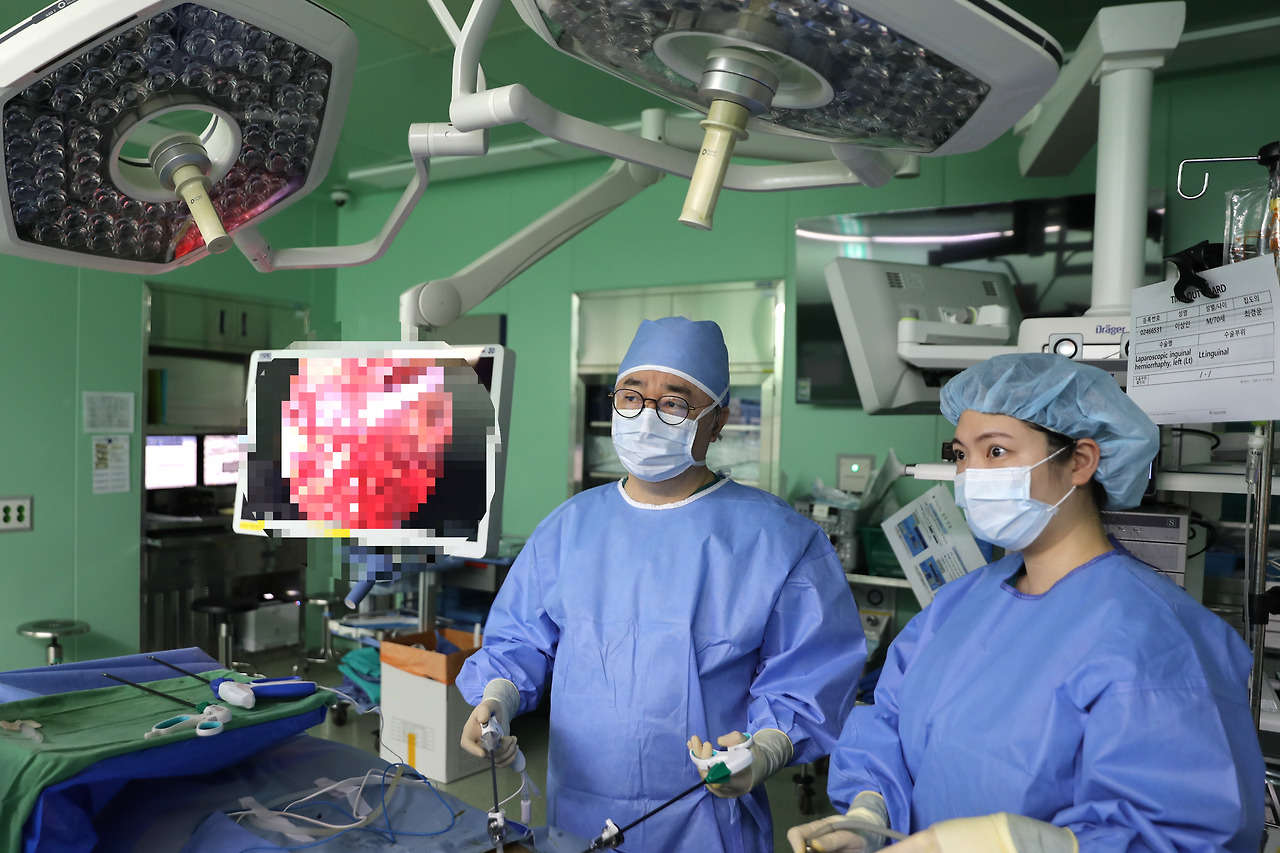 외과 최경운 교수 수술 사진3.jpg