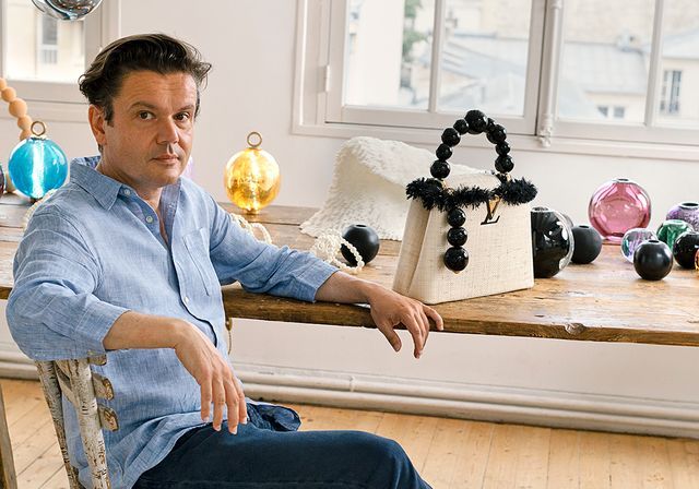 Louis-Vuitton-le-sac-Capucine-reinvente-par-Jean-Michel-Othoniel.jpg