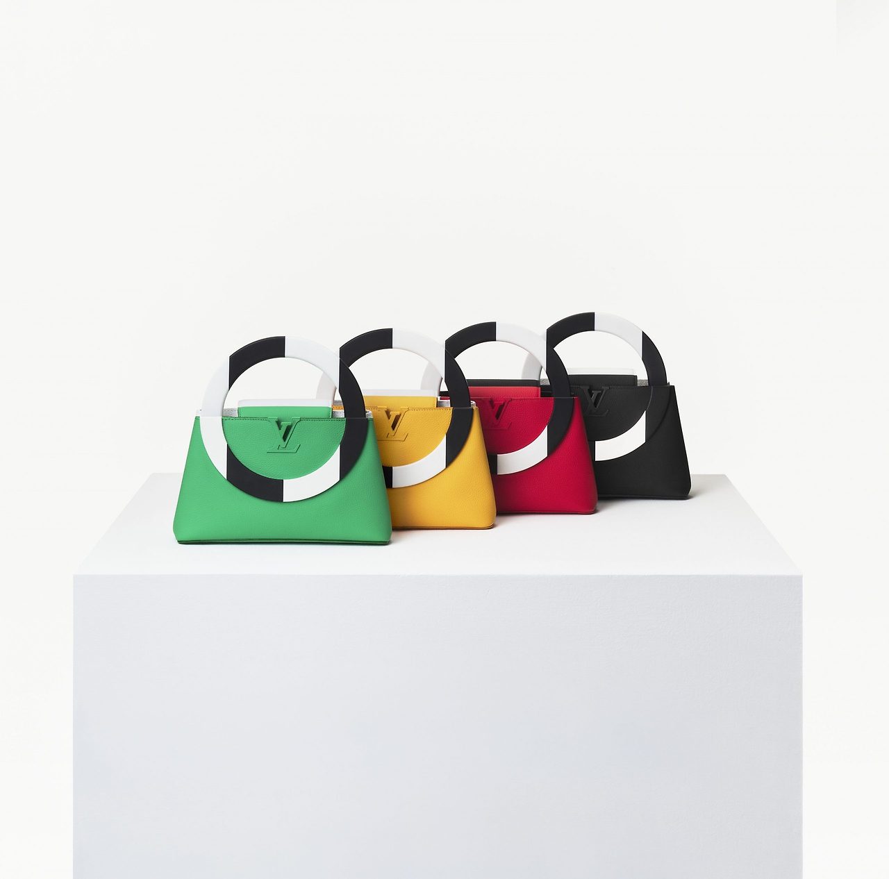 Daniel-Buren_Still-life_All-bags-copia-scaled.jpg