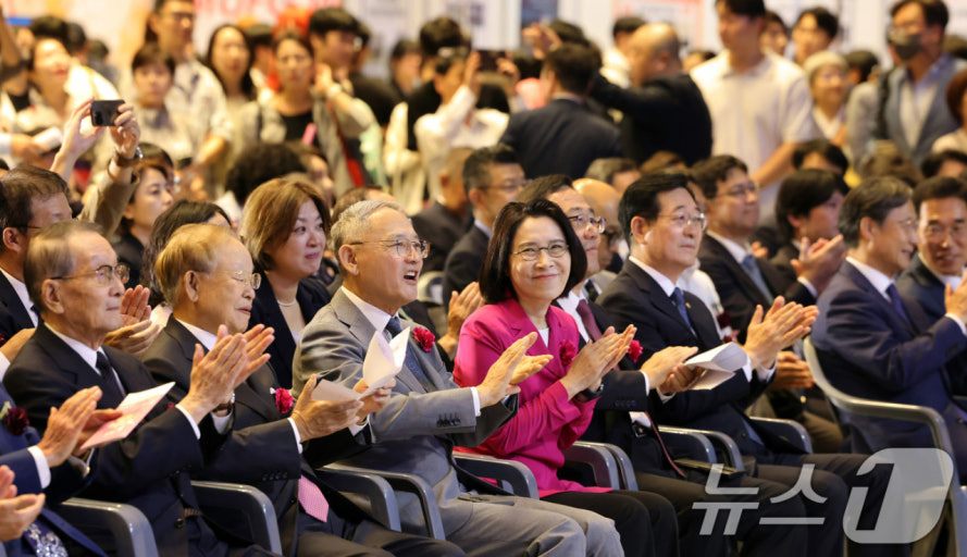 다운로드 (4).jpg