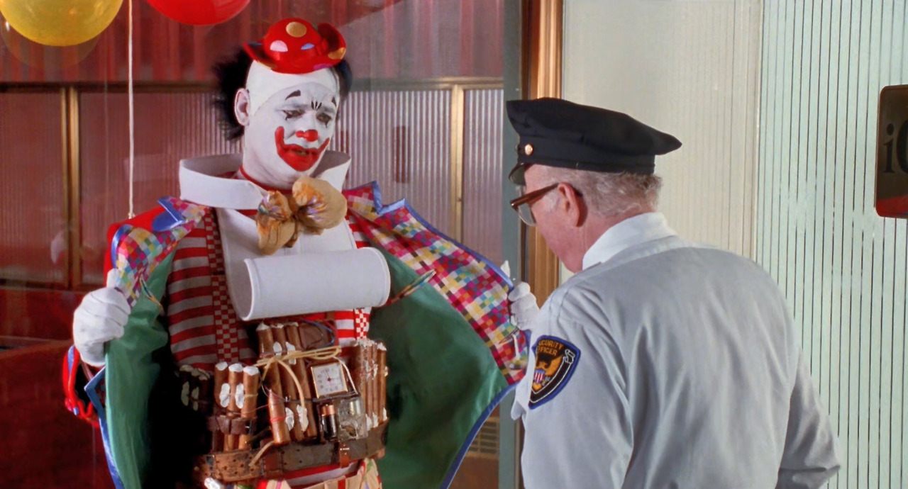 도망자Quick Change 1990 1080p BluRay HEVC x265 BONE.mkv_20251006_134819.136.jpg