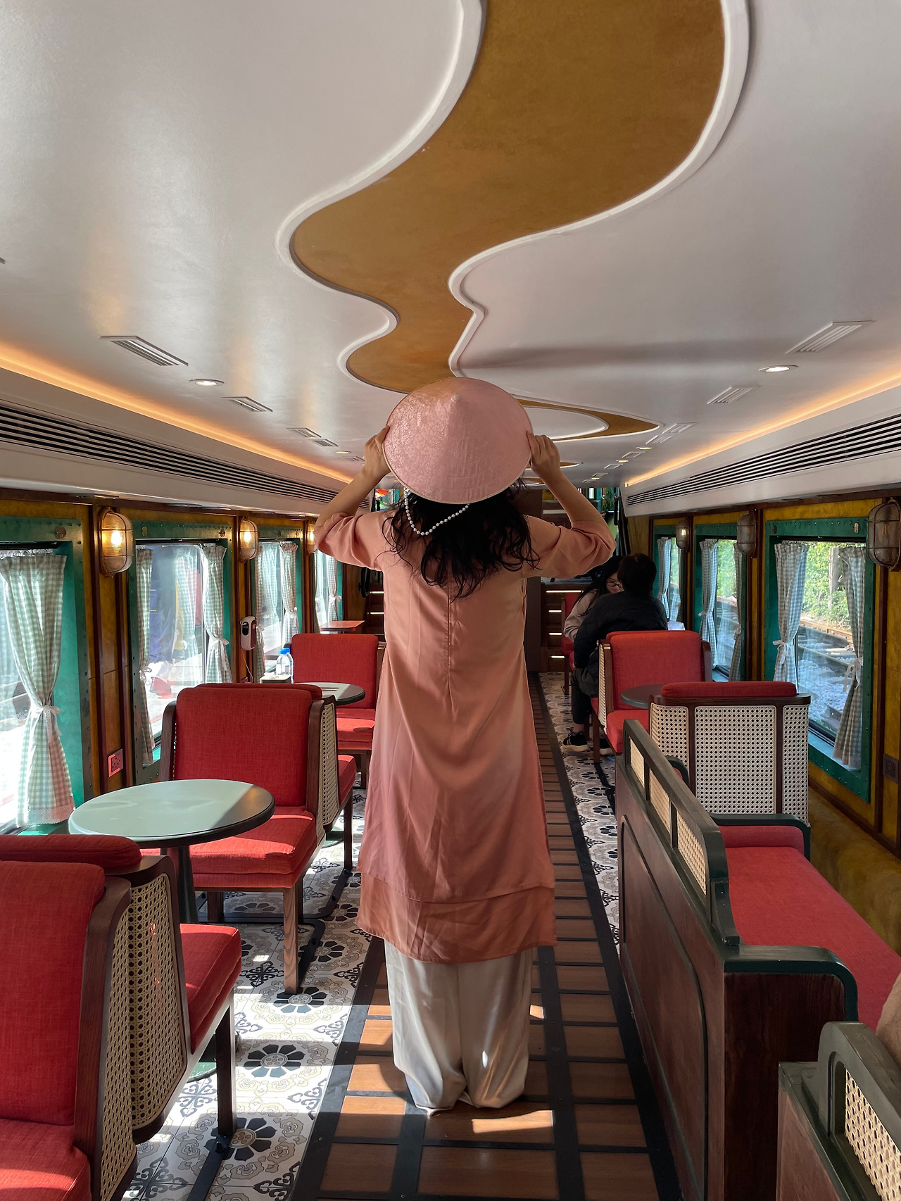 기차역에서 단독샷.jpg