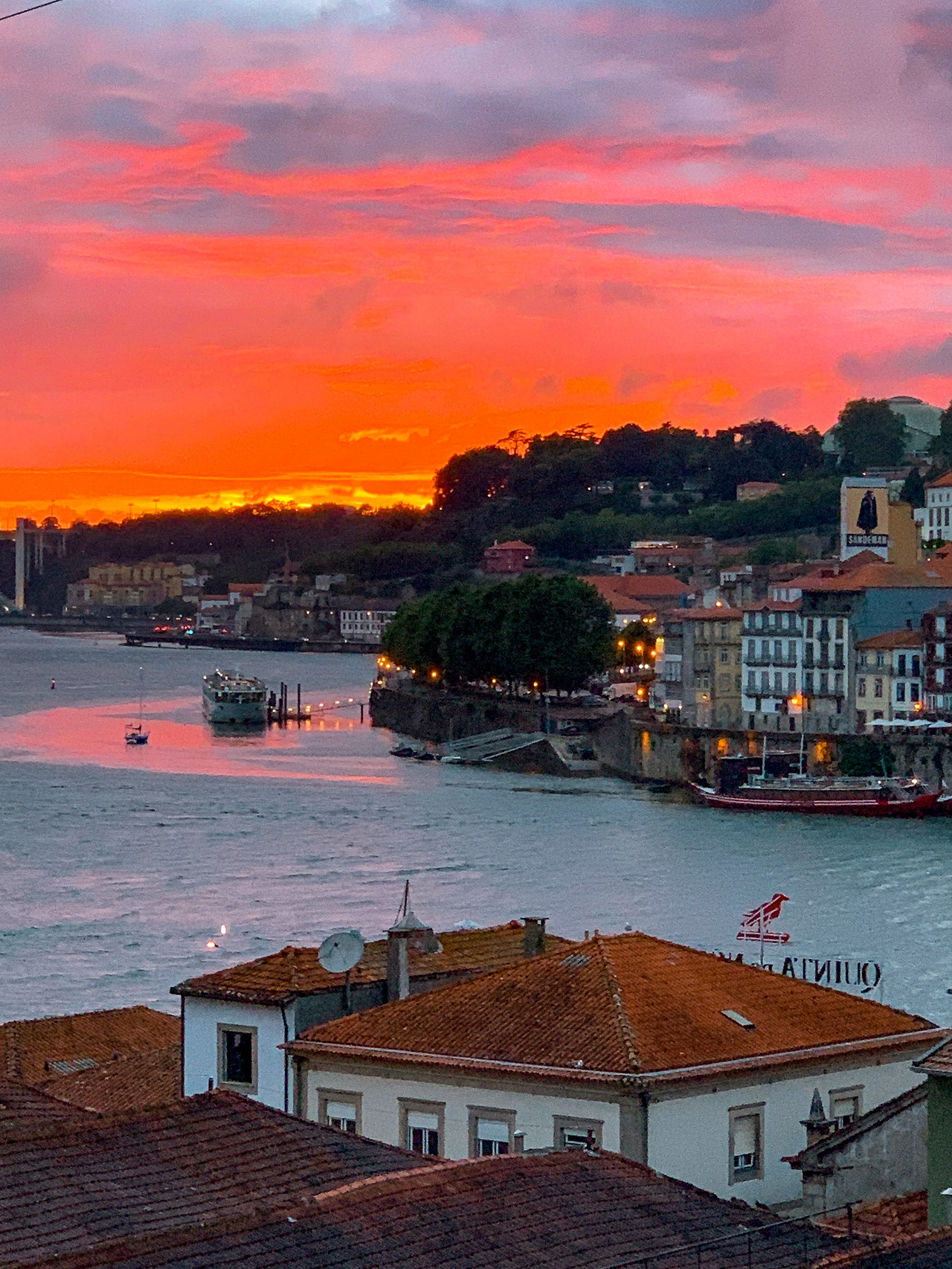 포르투 버스킹_6.jpg