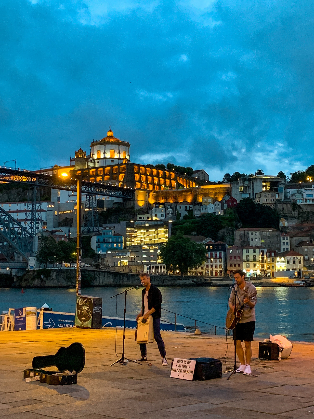 포르투 버스킹_7.jpg