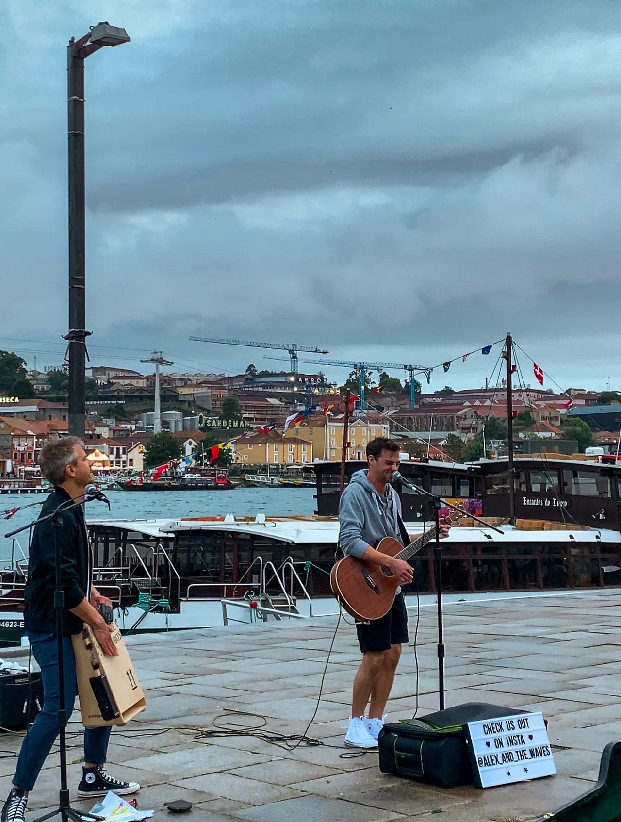 포르투 버스킹_9.jpg