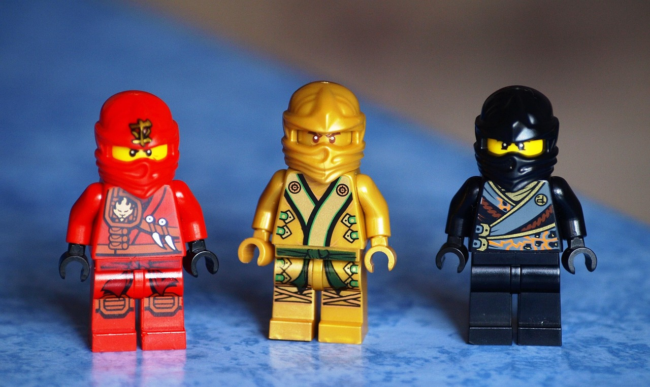 ninjago-766838_1280.jpg
