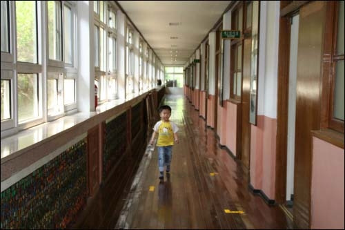 학교 복도.jpg