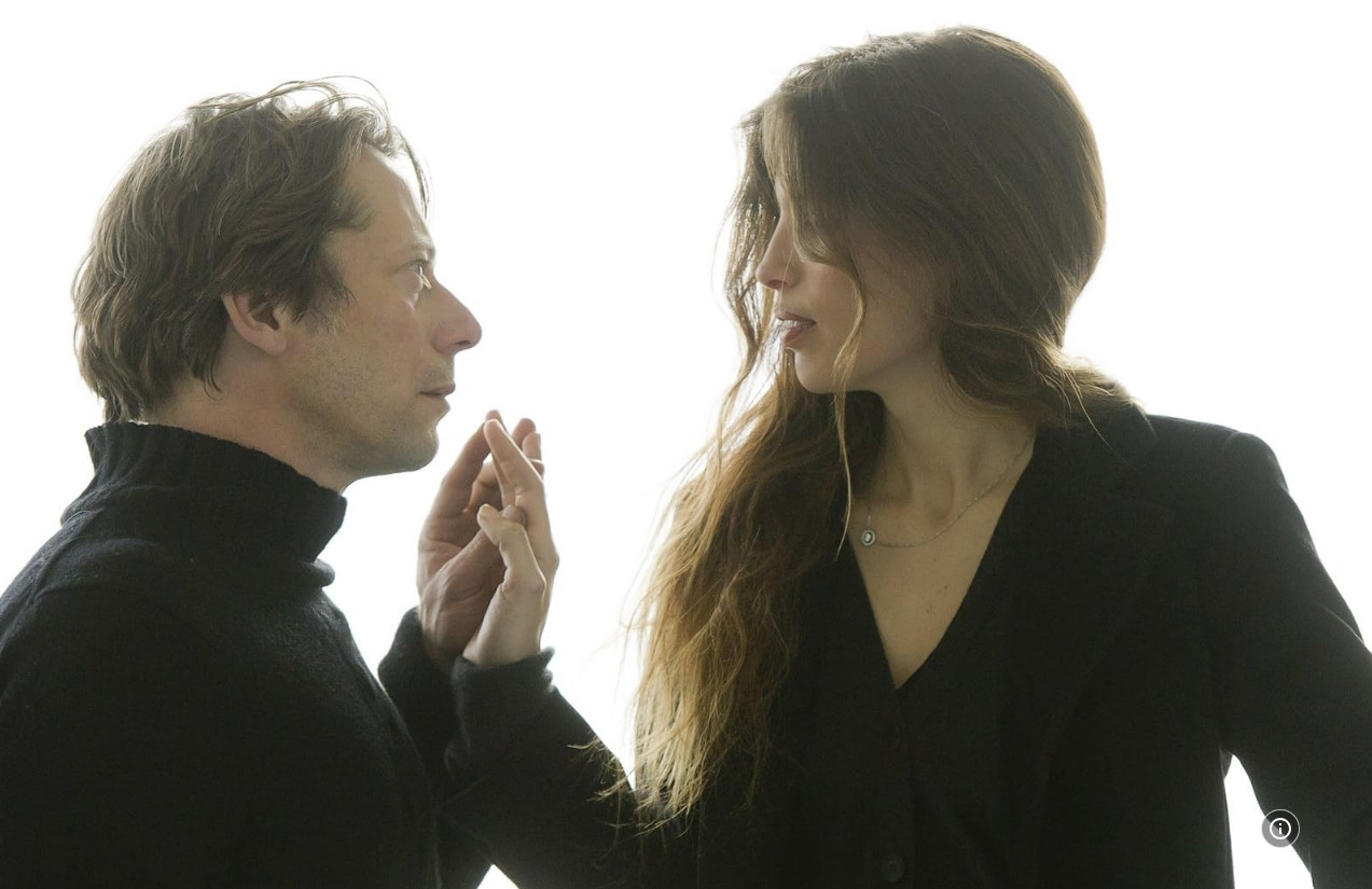 영화 러브 이즈 크라임 16.jpg