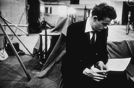 영화 이유없는 반항 10.jpg