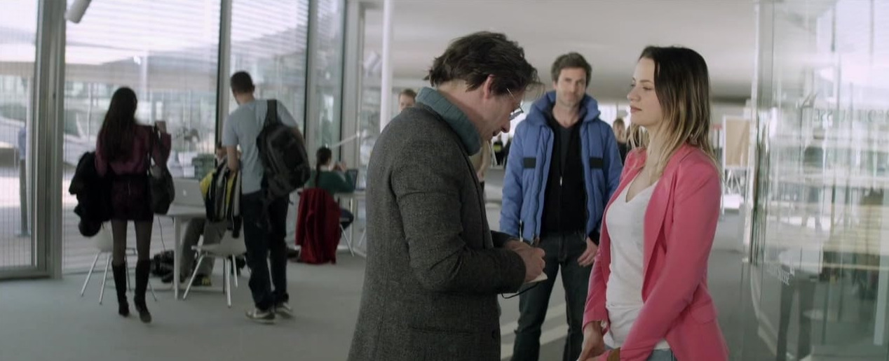 영화 러브 이즈 크라임 25.jpg