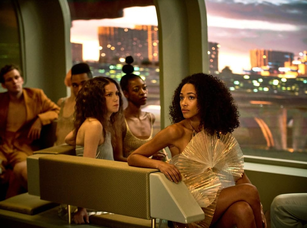 영화 멋진 신세계 03.jpg