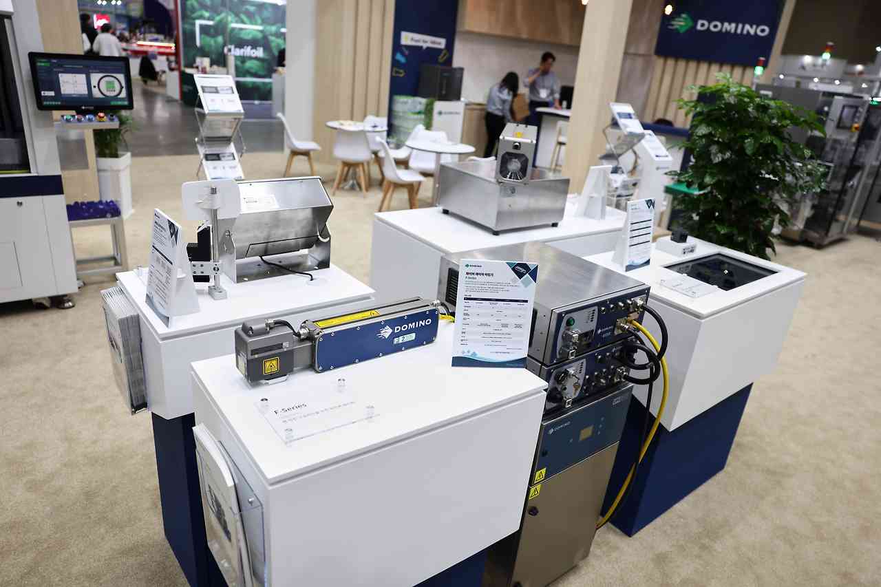 3. 1차 패키지 단품 전시 코너.jpg