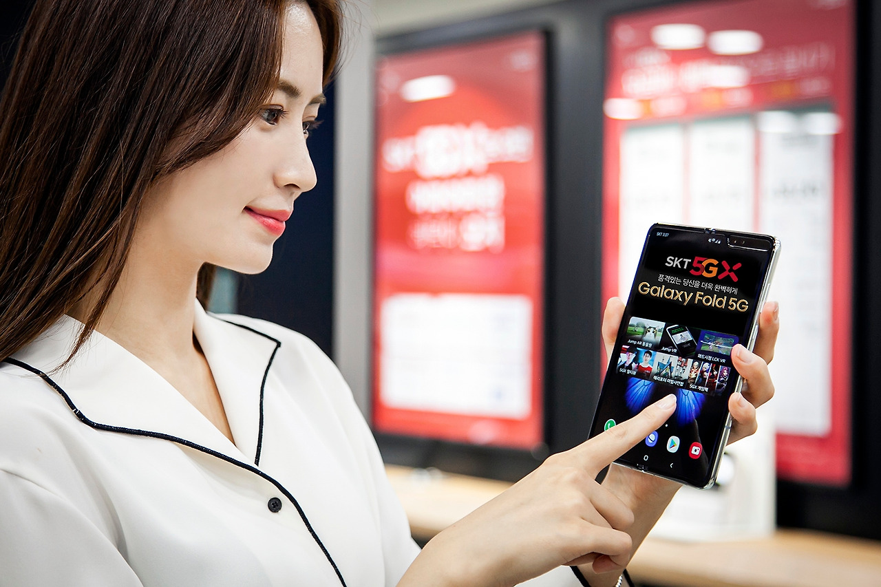 갤럭시 폴드 5G로 넓어진 세상, 가장 빠른 SKT 5GX로 만난다_2.jpg