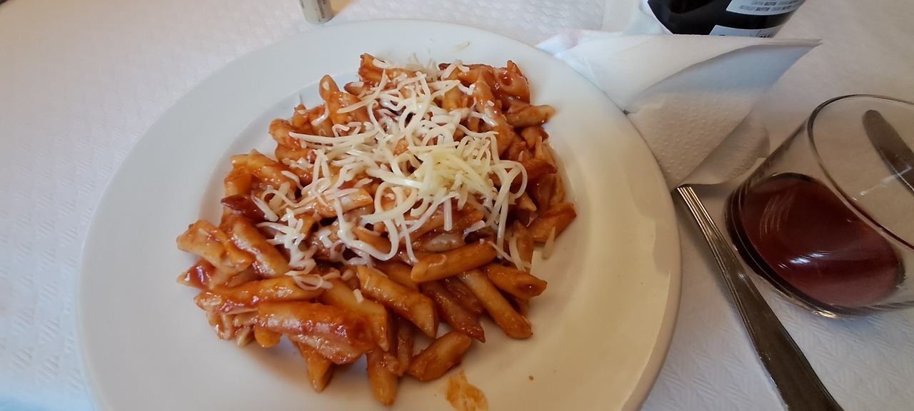 20250410_190604 (1).jpg