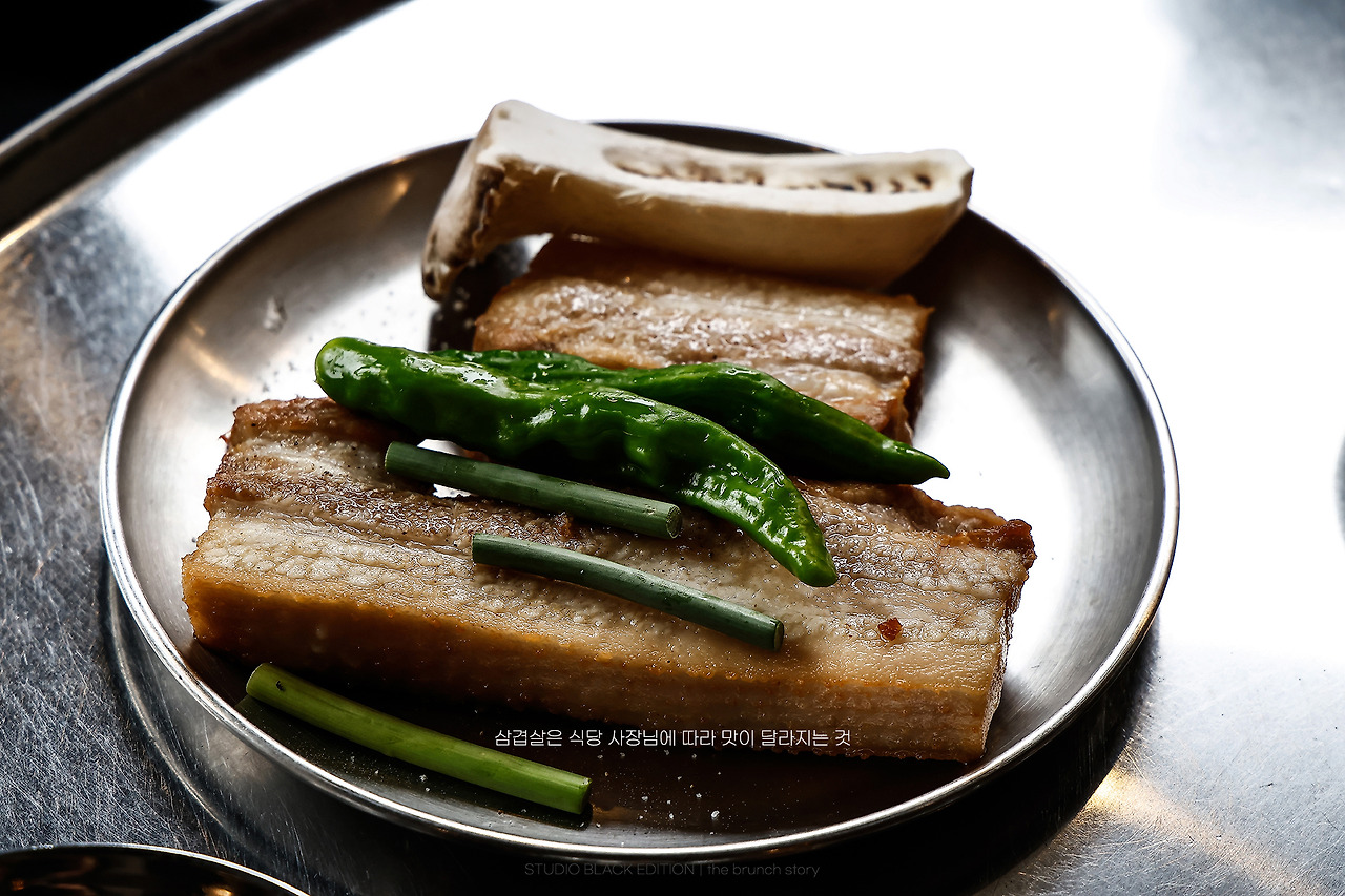 THE BRUNCH STORY 870.jpg