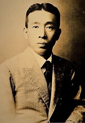 토리이 신지로.jpg