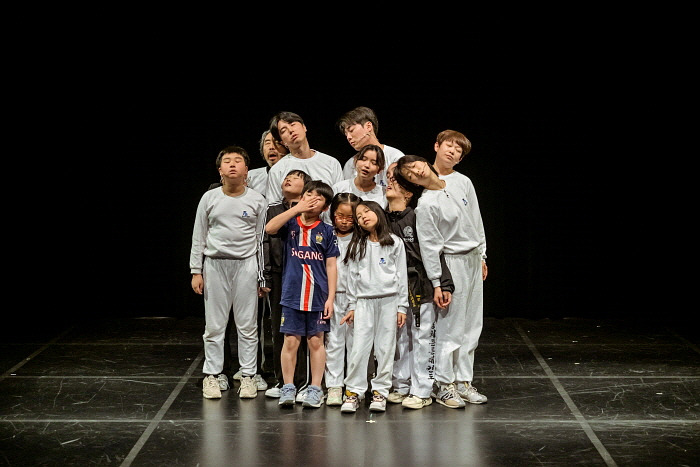 [국립극단] 기획초청 Pick크닉 열린 객석 이상한어린이연극-오감도(2026) 홍보사진03.jpg