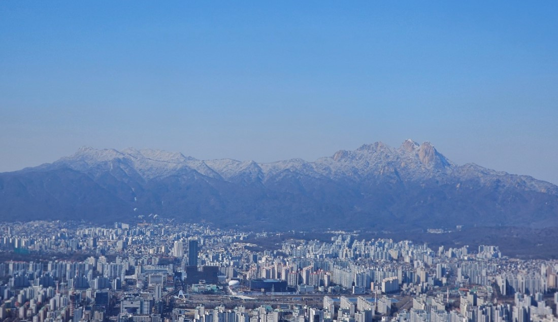 불암산에서 바라본 북한산 인수봉 2026-03-08 104851.jpg