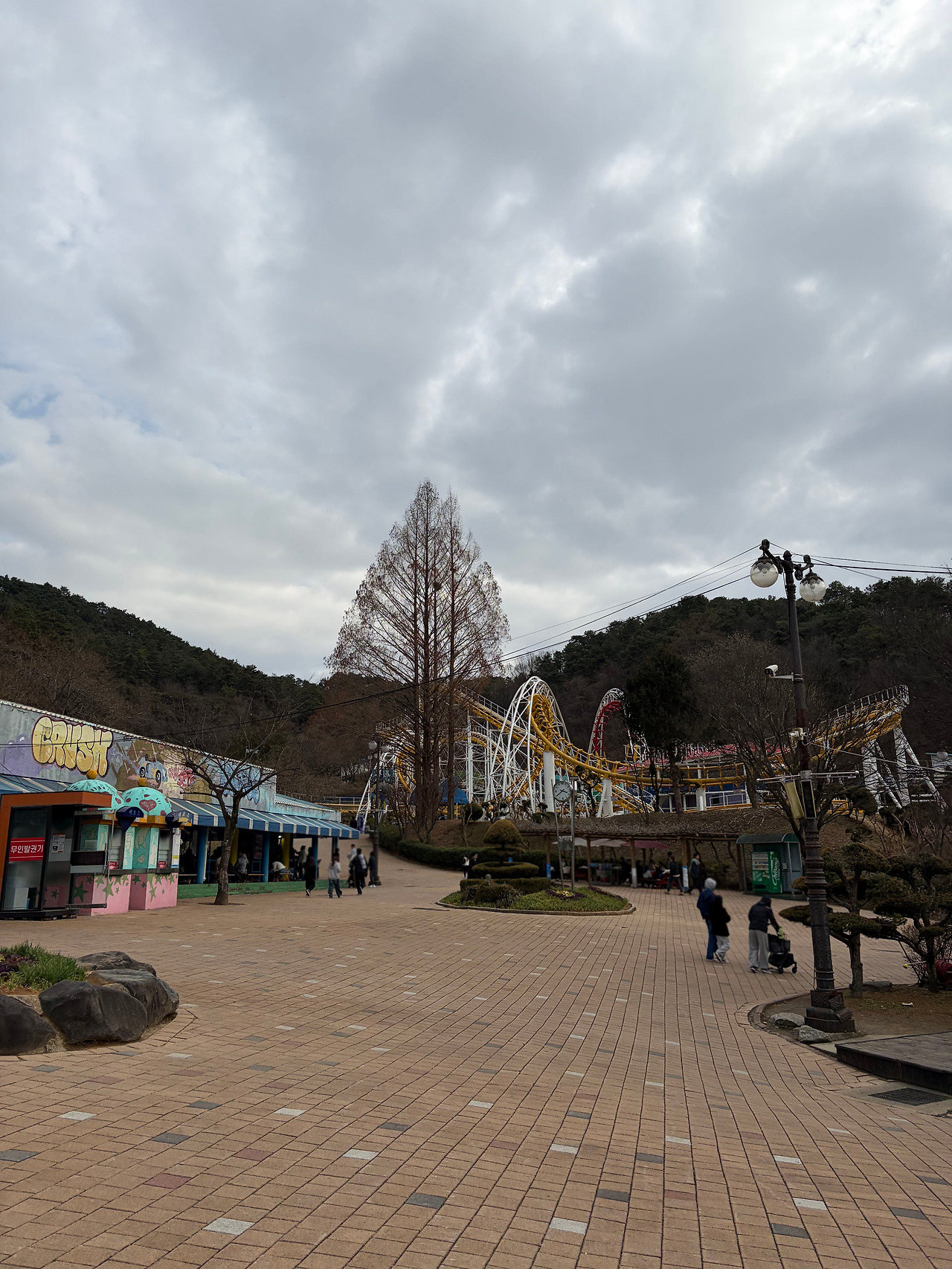 광주패밀리랜드 중심(블러처리).jpg