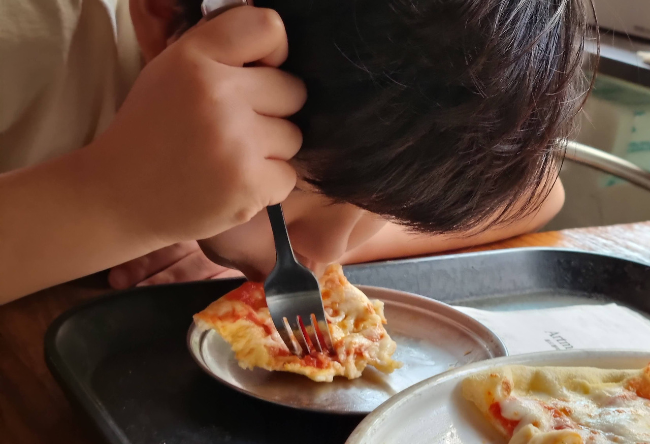 지자체 수영 강습에 외식 업계가 웃다.jpg