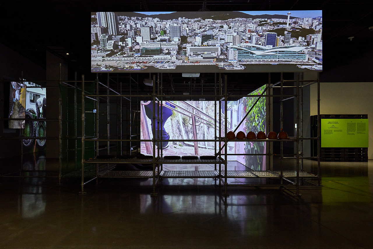 공감각, <변화하는 도시, 다시 쓰이는 삶>, 2025. 사진제공: 부산현대미술관.jpg