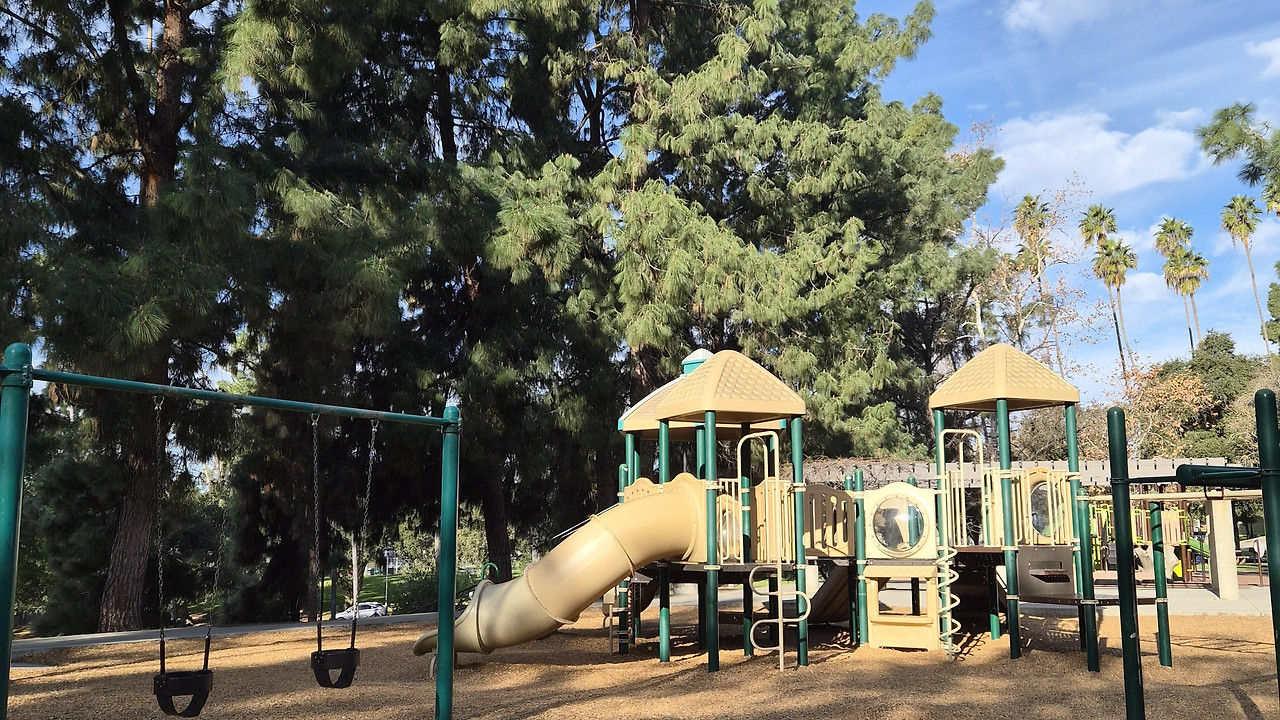 play ground.jpg
