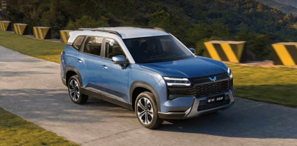 wuling-xingguang-560-cost-performance-suv-2-1024x503.jpg