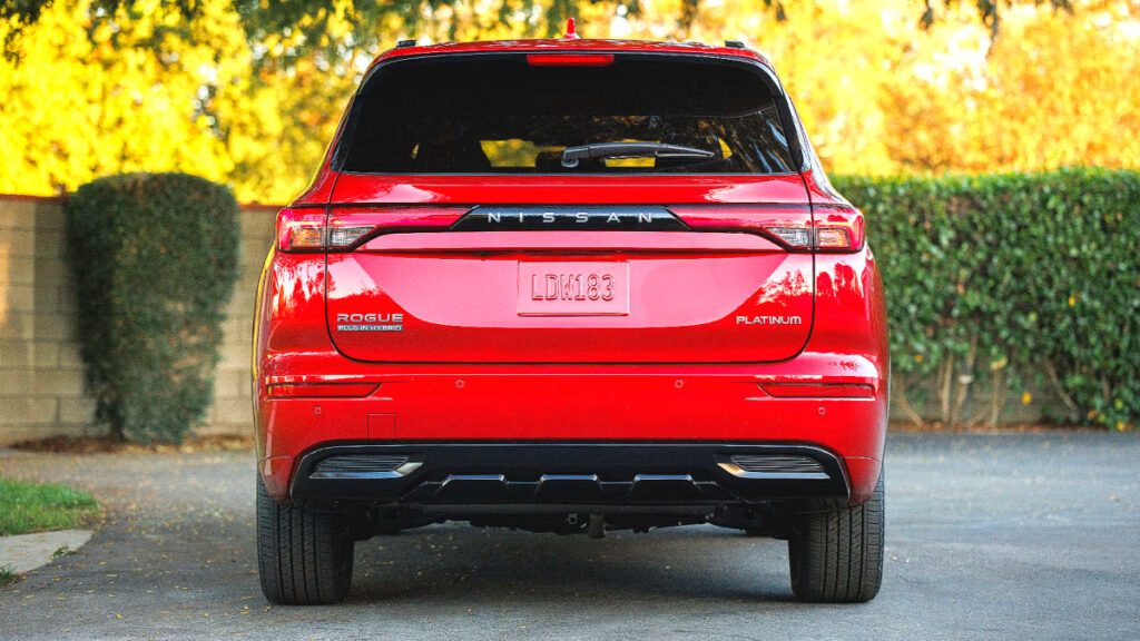 nissan-rogue-phev-vs-hyundai-tucson-3-1024x576.jpg