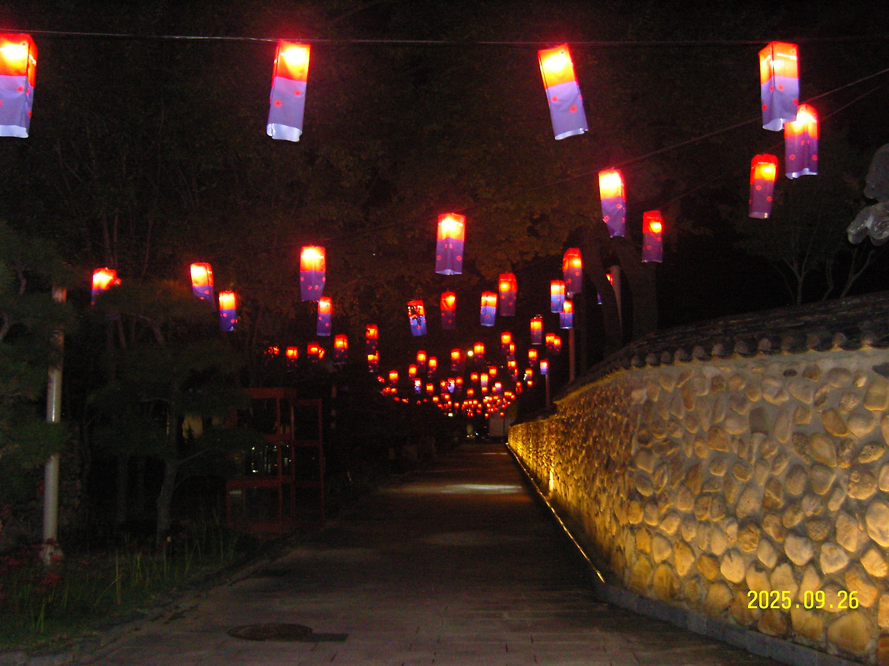 1758960269558 (1).jpg