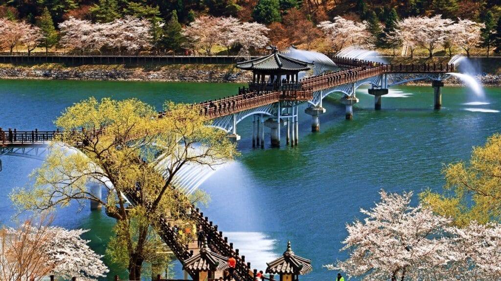 Woryeonggyo-Bridge-2-1024x576.jpg
