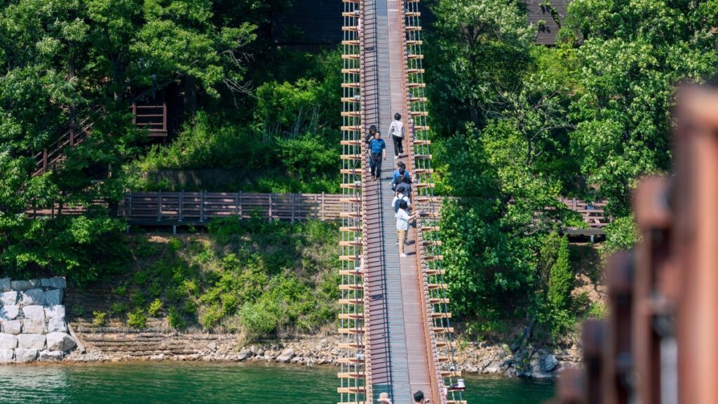Majanghosu-Suspension-Bridge-2-1024x576.jpg