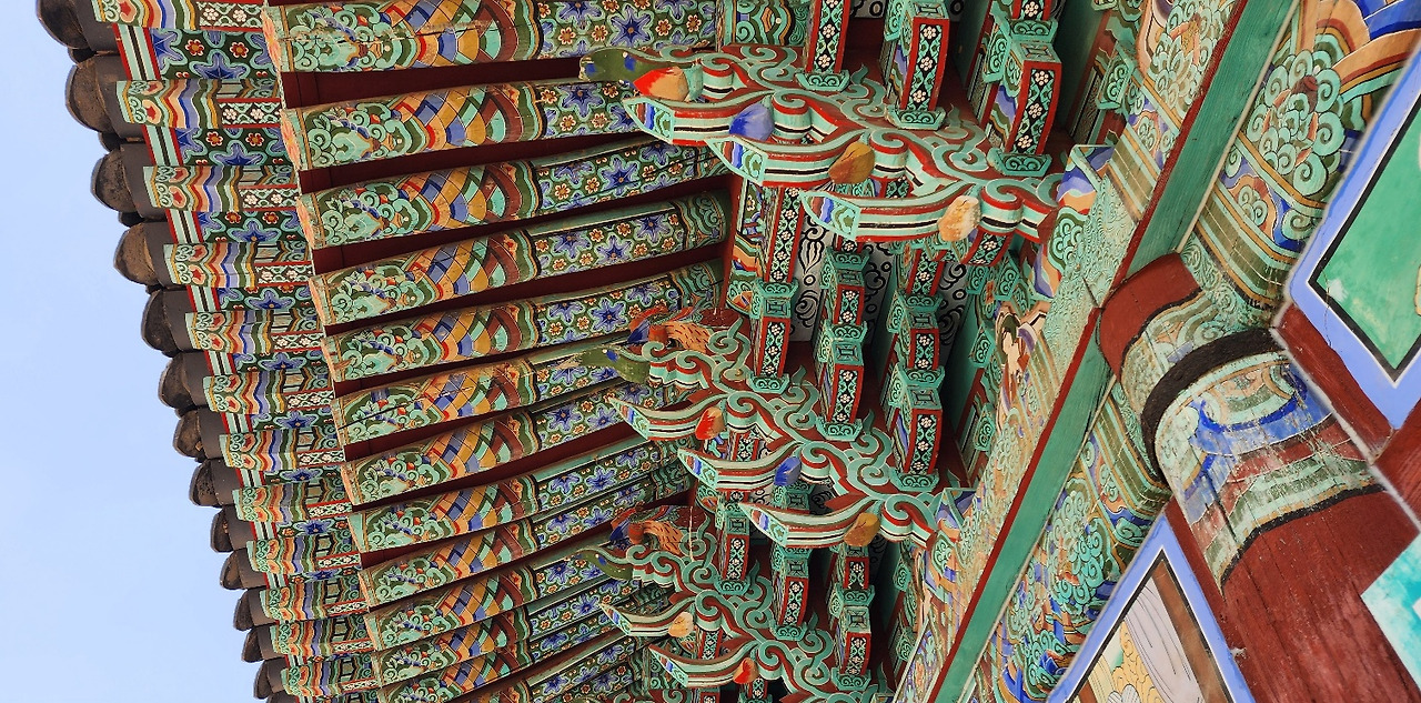 대웅전 기와2.jpg