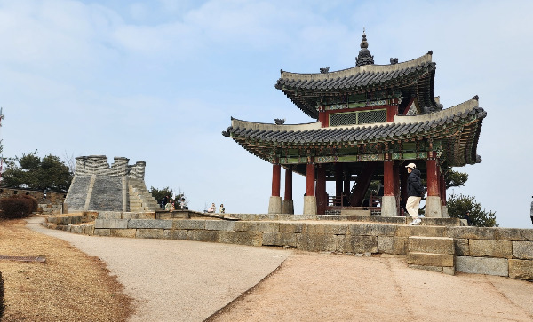 서장대와 서노대.jpg