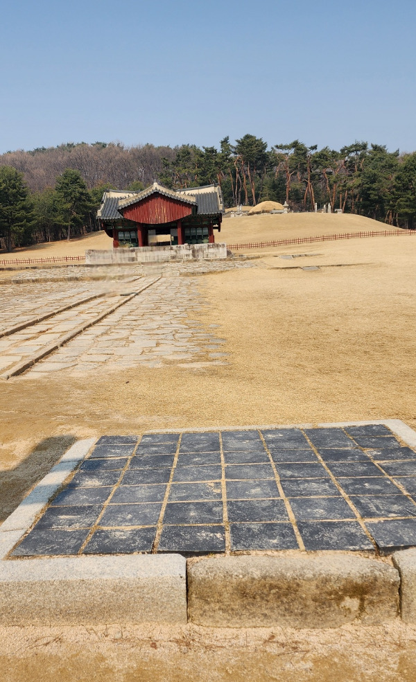 융릉 판석.jpg