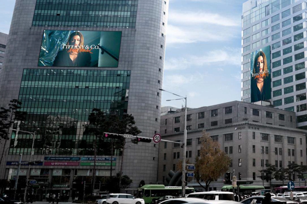 2026-01-28T05-48-56-057Z_명동 ME-Live2.jpg