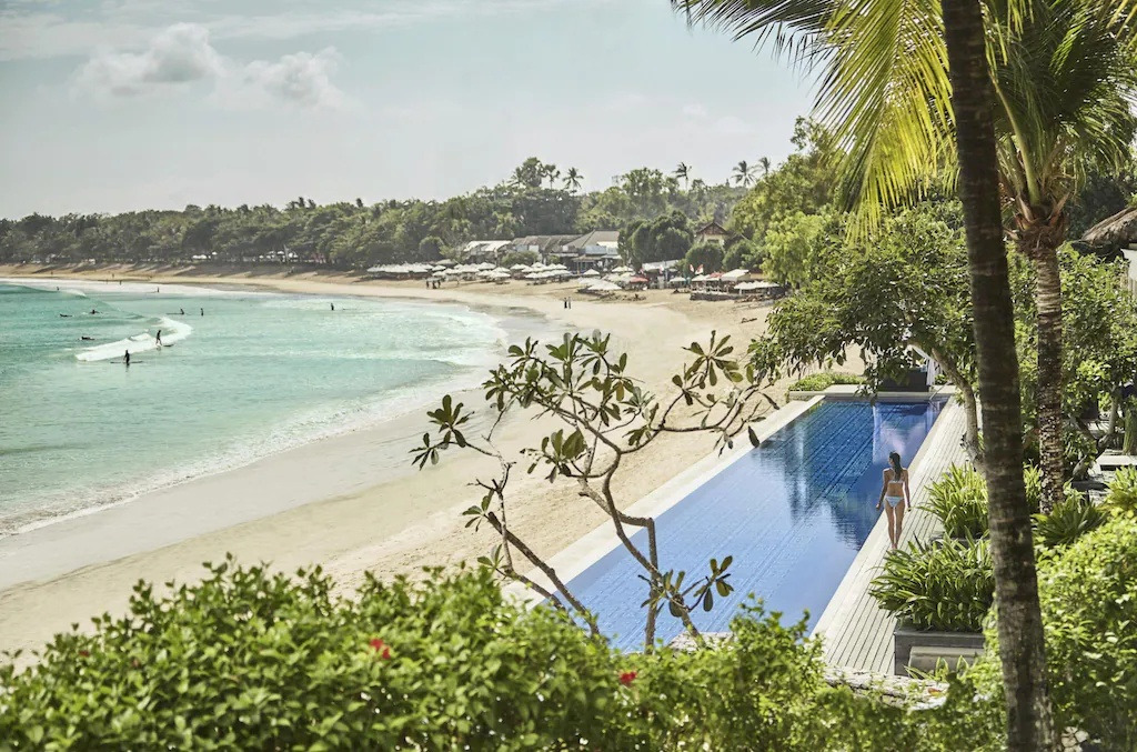 포-시즌스-리조트-발리-앳-짐바란-베이-3.jpg
