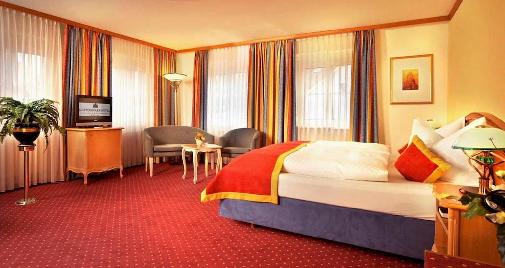 루이트폴트-파크-호텔-2.jpg