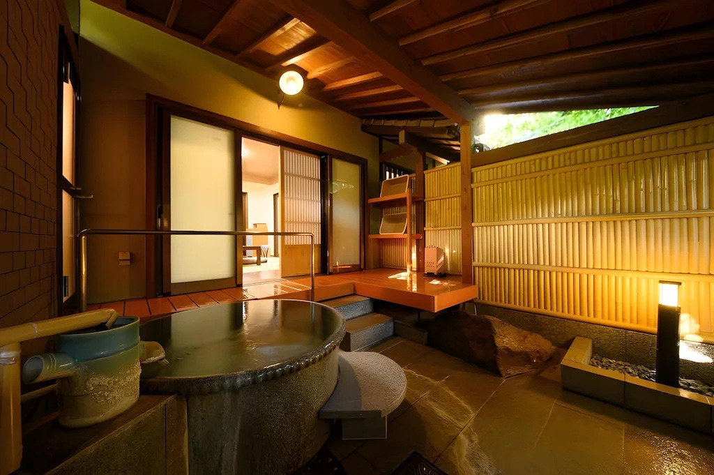 유후인-온센-료칸-메바에소-5.jpg