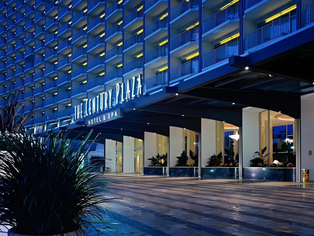 페어몬트-센추리-플라자-1.jpg