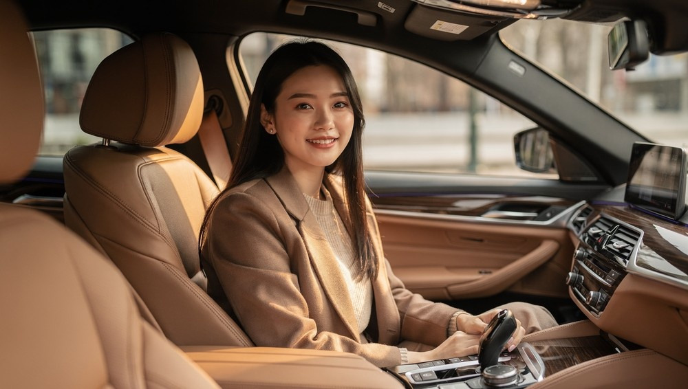 BMW 3시리즈 장기렌트 (35).jpg