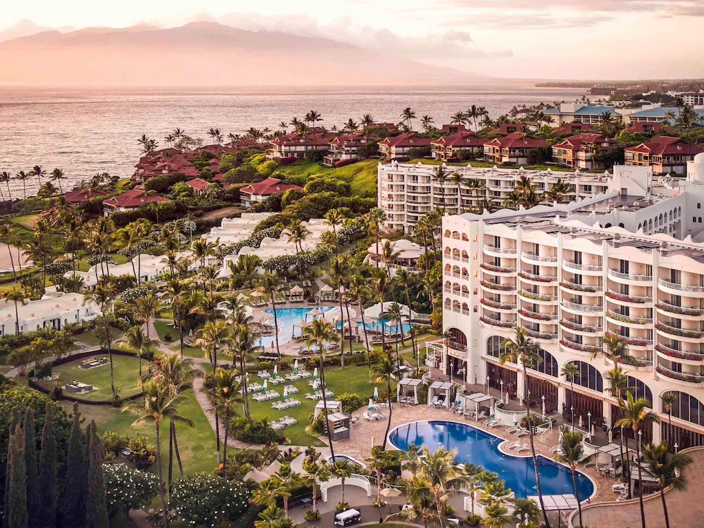 더-페어몬트-키-라니-호텔-1.jpg