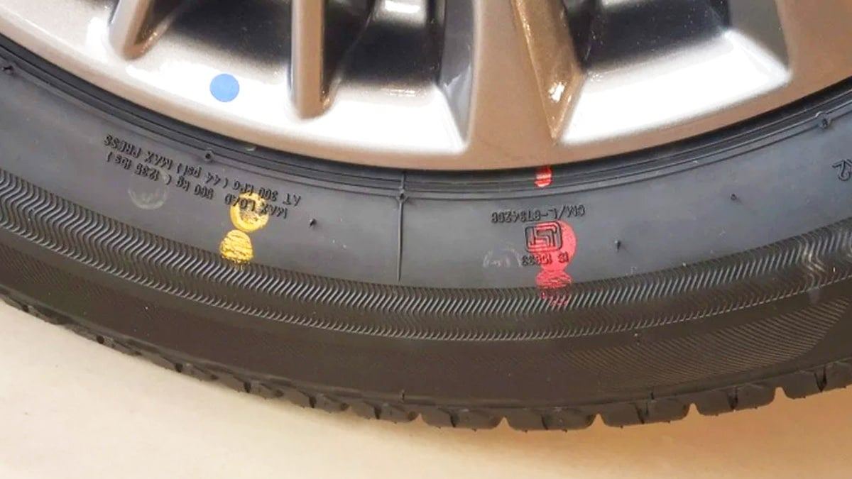new-tire-sidewall-red-yellow-dots-meaning-1.jpg