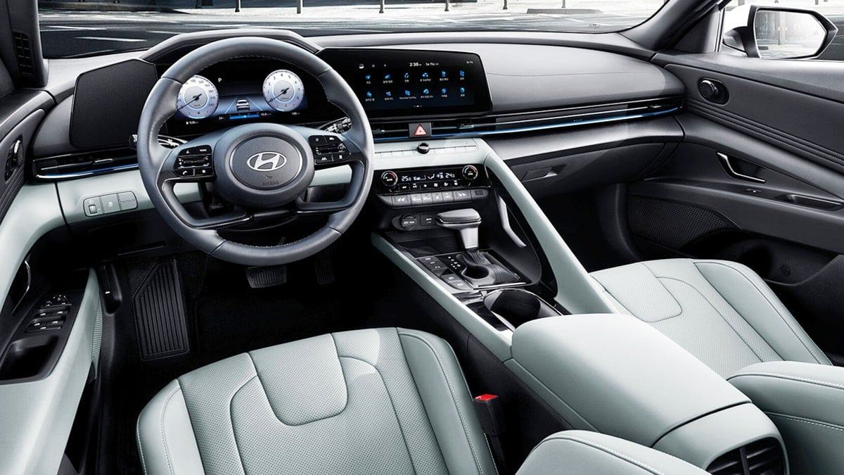 hyundai-avante-gasoline-sales-reversal-2.jpg