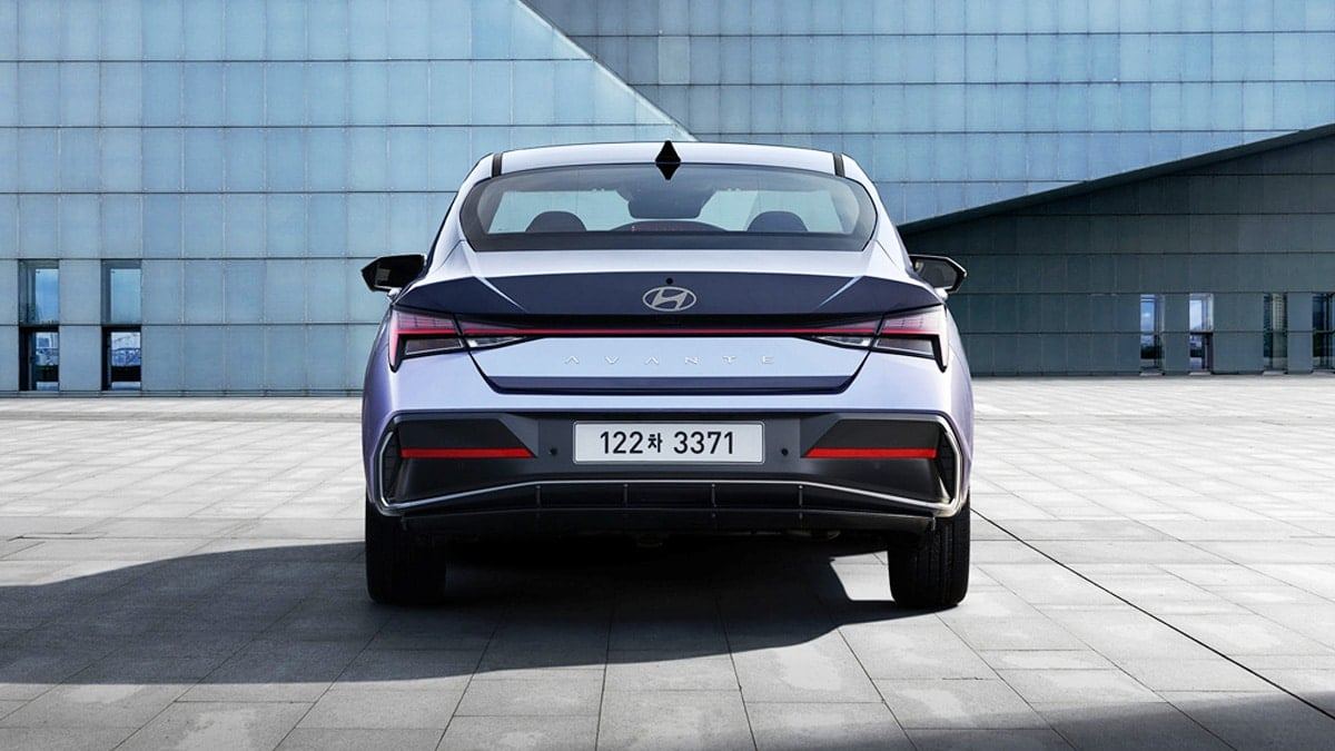 hyundai-avante-gasoline-sales-reversal-3.jpg