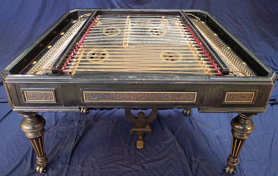Cimbalom_(from_Emil_Richards_Collection).jpg