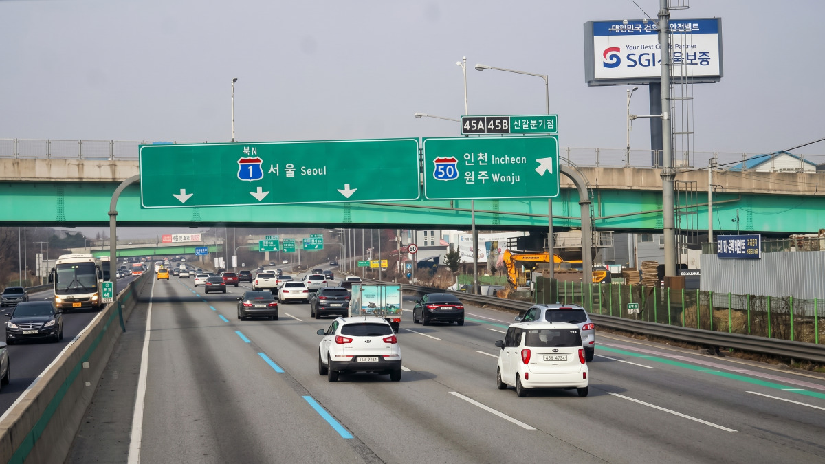 highway-left-lane-speeding-guide (2).jpg