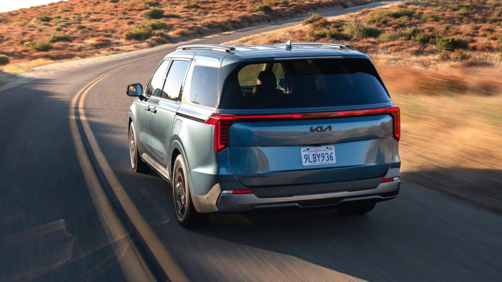 kia-carnival-us-sales-surge-44-percent-family-car-market-5-1024x576.jpg