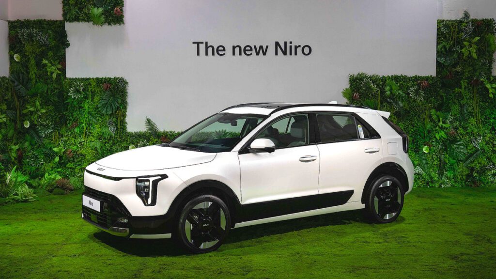 kia-the-new-niro-launch-hybrid-suv-fuel-efficiency-2-1024x576.jpg