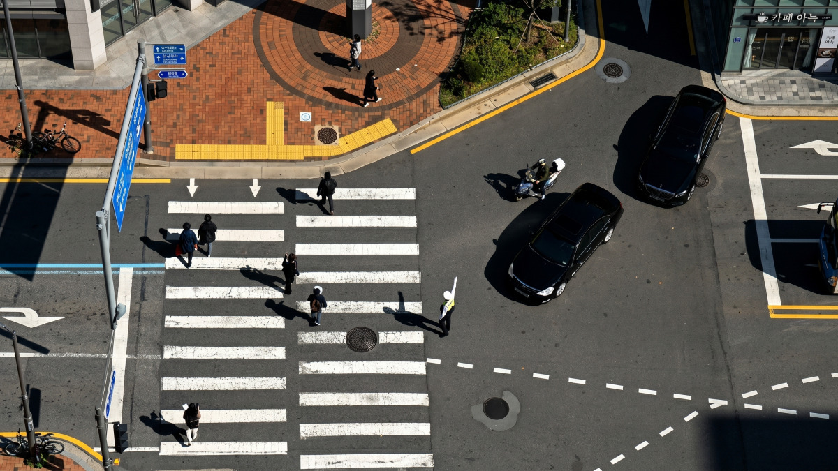 right-turn-traffic-rule-2026-guide (2).jpg