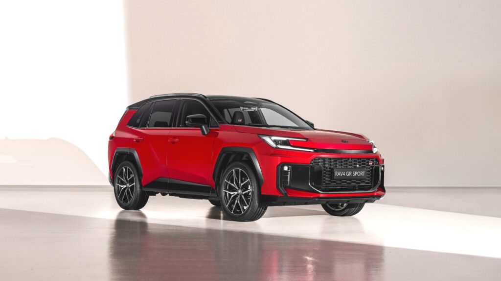 toyota-rav4-gr-sport-vs-tucson-sportage-324hp-hybrid-suv-2-1024x576.jpg